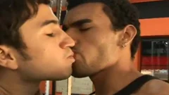 Ripped stud sucks And bangs A Skinny twink In The Gym
