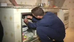Amigos Em Casa E O Encanador