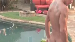 Speedo guyent: slaming outdoors