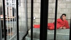 Blowjob in the prison