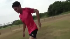 è¶³çƒå°å°†é‡Žå¤–è¢«æ·¦