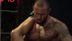 Muscle Bear wazoo stab And cumshot