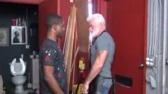 JAKE-SILVER DADDY THE BARBER poke HIS dark gap