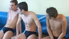 baise a la piscine avec 4 jeunes nokpote ttbm20x5.com
