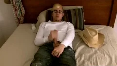 handsome Seth Likes To jack off His Hard dick And Gives bj