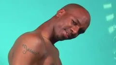 This black dude Makes His ally love juice!
