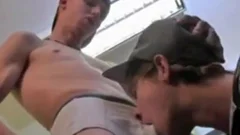 amateur homo Porn Justin & friend