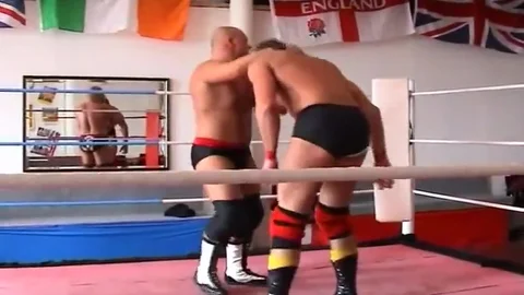 yummy Muscle Wrestling