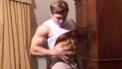 hawt bodybuilder