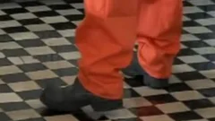 trio Entre Reclusos Y Policia