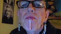 JOANNE poke - BALD IS slutty !!!