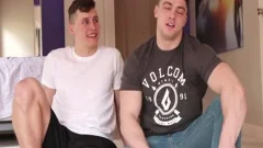 STRAIGHT dick Has His First gay Experience And LOVED IT.