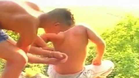 Breeding outdoors - Scene 1 - Julia Reaves