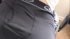Skaden Sucks Hung lad Next Door