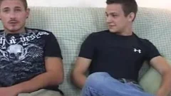 twink receives groupslamed