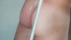 Roommate Tub Tease