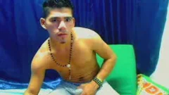 Solo teen Jerks Off His Pole