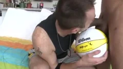 Robbie Plays The pain Game