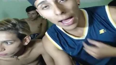 bunch Of lusty teens Chill Round On cam