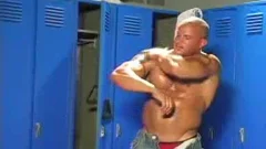 Muscle Lockerroom Flex