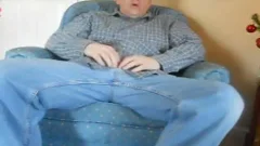Jacks off plus thick mature