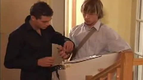 delivery teen delivers