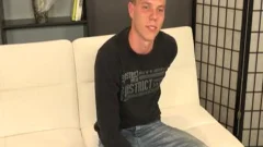 Marek Pravda Beating Off