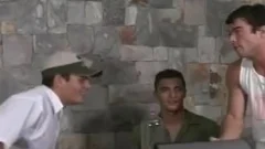 3 Latinos