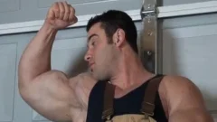Muscle stud bare Stripping