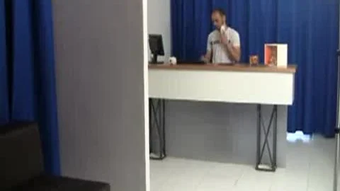 Upgrade 2 Scene 1