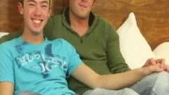 ES / stunningst twinks Ever Go For It