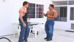 pretty Hunk Rimms & fucks his Muscle friend
