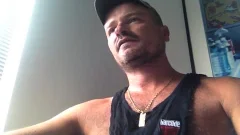 TIERY B. // PhawtO-PORNO-GRAPheR - Copyright / attractive Talk In Front Of A Straight Porn Vid