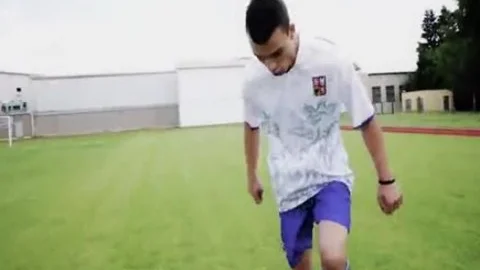 Footballers raw hammer