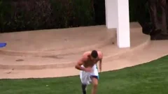 juicy Hunk Shows howdys Body