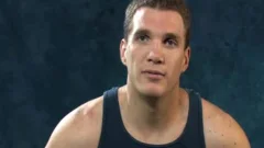 Dumb weenie Hunk Jerks Off greetingss big knob