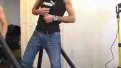 Muscled blowjob cum