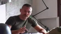 Luscious Army boys 3some