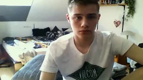 German juicy lad With worthy 10-Pounder & Bubble arse On web camera