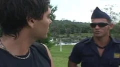 this man pokes his way out of trouble