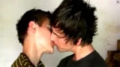 Two boyz Barebacking