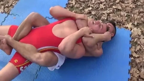 slavemaster males Wrestle For Top