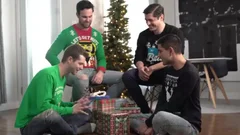 ItÂ´s Christmas , twinks - ?