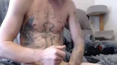 dude jerking off Until he Cums