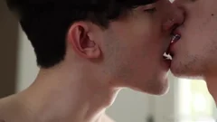 Frankie V bonks Raphael Marino