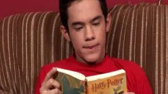 Hung teen Reads And bonks.wmv