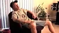 Straight chap Johnny Gives head