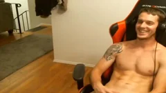 boy Gamer jerking off In Live