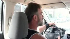 Hard nailining with spanish bear