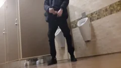 Amateurs jerk off